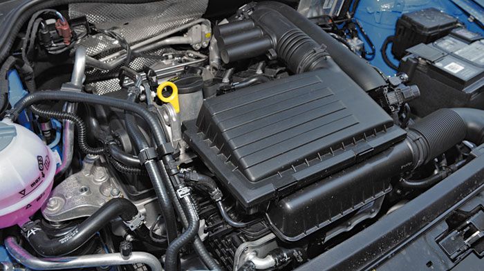 Ο 1,2 TSI κινητήρας των 90 ίππων του VW Polo τραβάει καλά από χαμηλά, είναι οικονομικός σε κατανάλωση σε κανονικές συνθήκες, όμως «ζορίζεται» στο υψηλότερο φάσμα των στροφών.